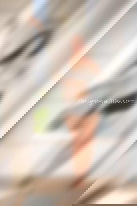 Lucia, joven venezolana. 613928124. Citas en TARRAGONA, TARRAGONA. www.tarragonacitas.com.