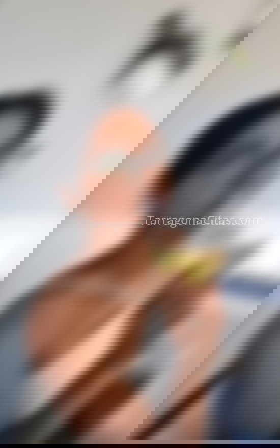 Ángela, estudiante con don de gentes. 663412544. Citas en TARRAGONA, TARRAGONA. www.tarragonacitas.com.