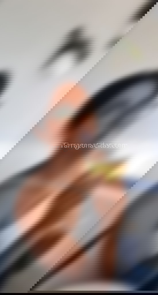 Ángela, estudiante con don de gentes. 663412544. Citas en TARRAGONA, TARRAGONA. www.tarragonacitas.com.