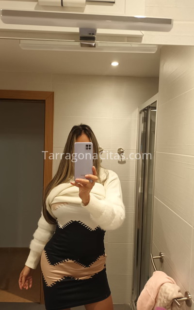 Luna, madurita colombiana. 632913846. Citas en TARRAGONA, TARRAGONA. www.tarragonacitas.com.